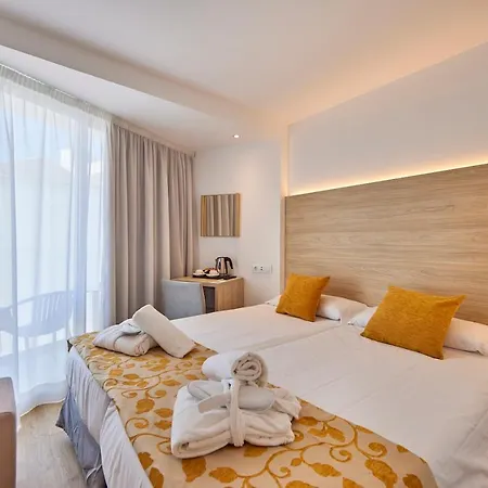 Ilusion Moreyo - Adults Only 4*
