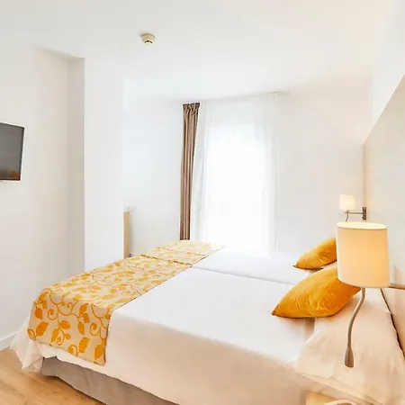 Ilusion Moreyo - Adults Only 4*